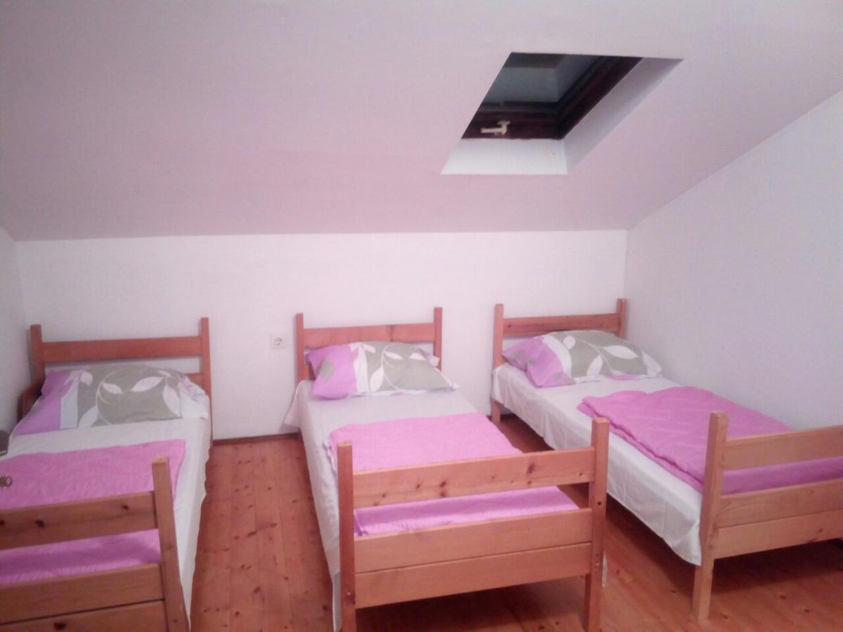 Hostel Kamena Cuprija Konjic Exterior foto